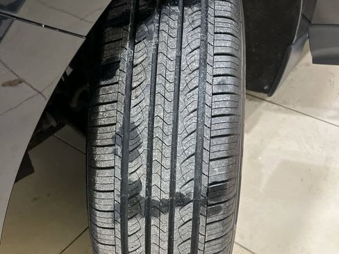 Used 2021 Chevrolet Equinox LT image 18