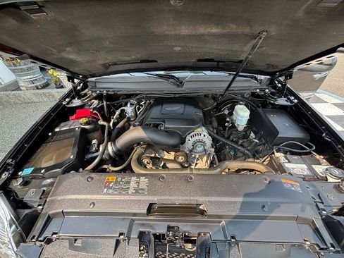 Used 2013 GMC Yukon Denali AWD/4WD image 40