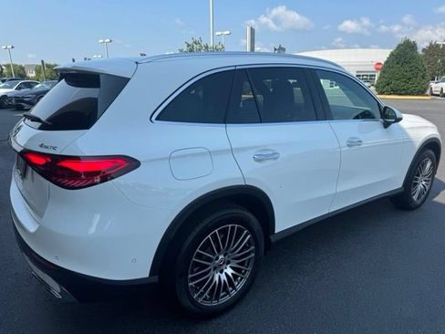 Used 2024 Mercedes-Benz GLC 300 4MATIC image 22