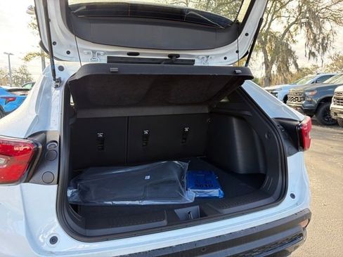 New 2026 Chevrolet Trax RS w/ Driver Confidence Package image 12