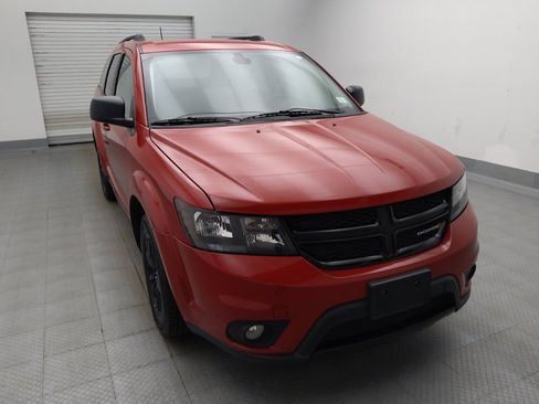 Used 2019 Dodge Journey SE w/ Blacktop Package FWD image 14