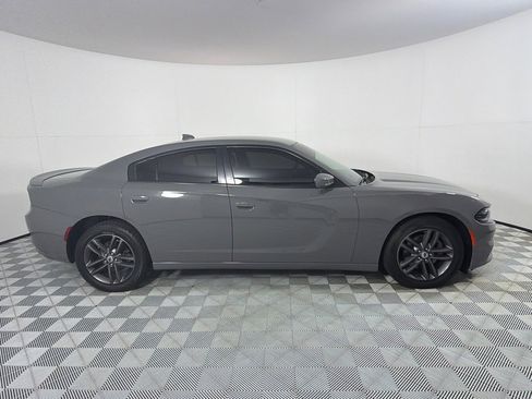 Used 2019 Dodge Charger SXT AWD/4WD image 4