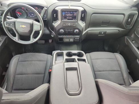 Used 2022 Chevrolet Silverado 1500 Custom AWD/4WD image 19
