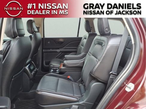 Used 2020 Lincoln Aviator Reserve w/ Equipment Group 201A AWD/4WD image 26