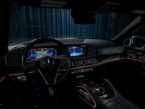 Certified 2024 Mercedes-Benz Maybach GLS 600 4MATIC image 38