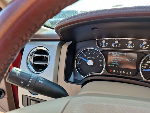 Used 2014 Ford F150 King Ranch w/ King Ranch Luxury Package RWD image 23
