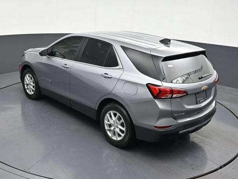 Used 2024 Chevrolet Equinox LT FWD image 17