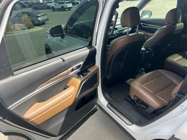 Used 2020 Kia Telluride SX w/ SX Prestige Package AWD/4WD image 19