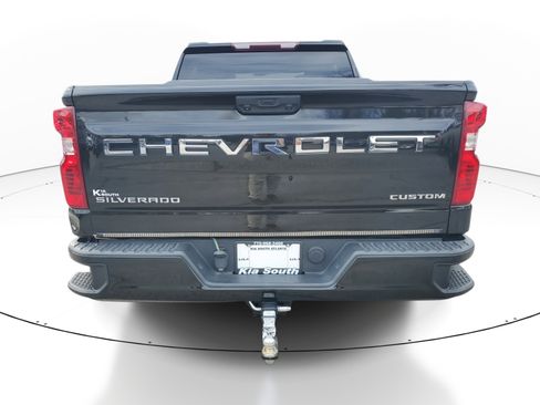 Used 2022 Chevrolet Silverado 1500 Custom image 5