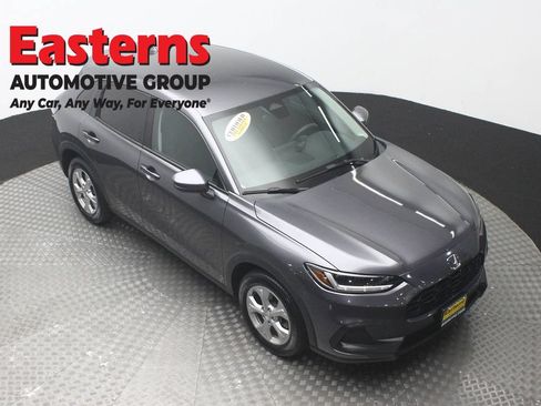 Used 2023 Honda HR-V LX image 3