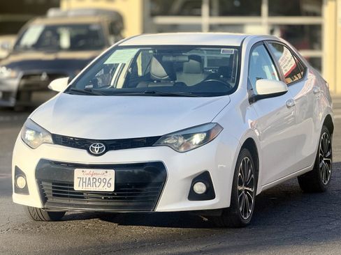 Used 2014 Toyota Corolla S FWD image 3