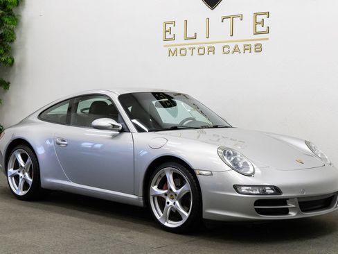Used 2005 Porsche 911 Carrera RWD image 9