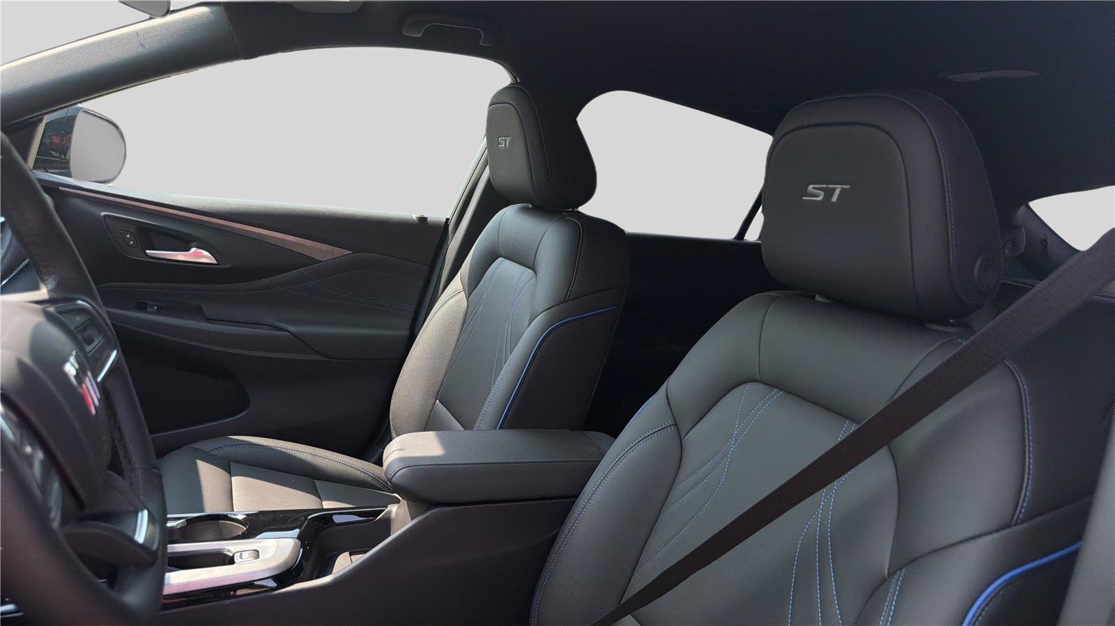 New 2026 Buick Envista Sport Touring w/ Convenience I Package FWD image 17