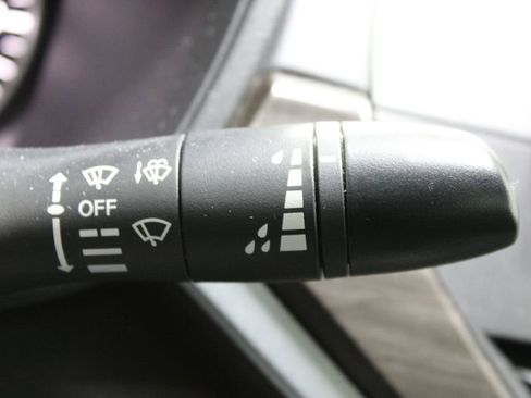 Used 2025 Nissan Altima 2.5 SV image 27