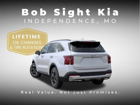 New 2026 Kia Sorento S FWD image 4