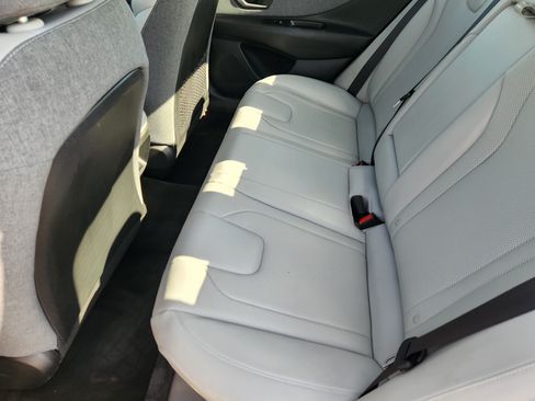 Used 2024 Hyundai Elantra Limited FWD image 30