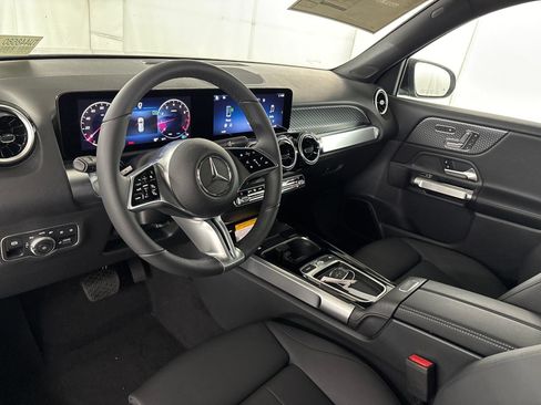 Certified 2026 Mercedes-Benz GLB 250 image 40