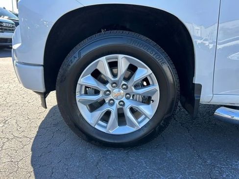 Certified 2025 Chevrolet Silverado 1500 Custom image 9