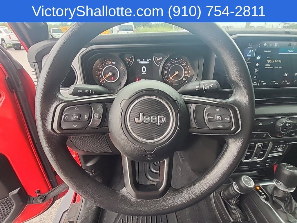 Used 2025 Jeep Gladiator Sport AWD/4WD image 10