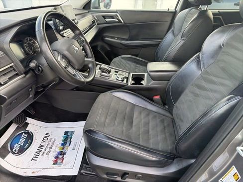 Used 2024 Mitsubishi Outlander SE AWD/4WD image 23