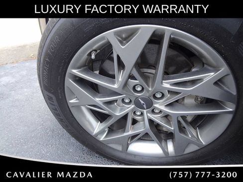 Used 2025 Genesis GV70 2.5T AWD/4WD image 56