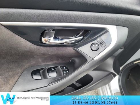 Used 2013 Nissan Altima 2.5 SV image 11