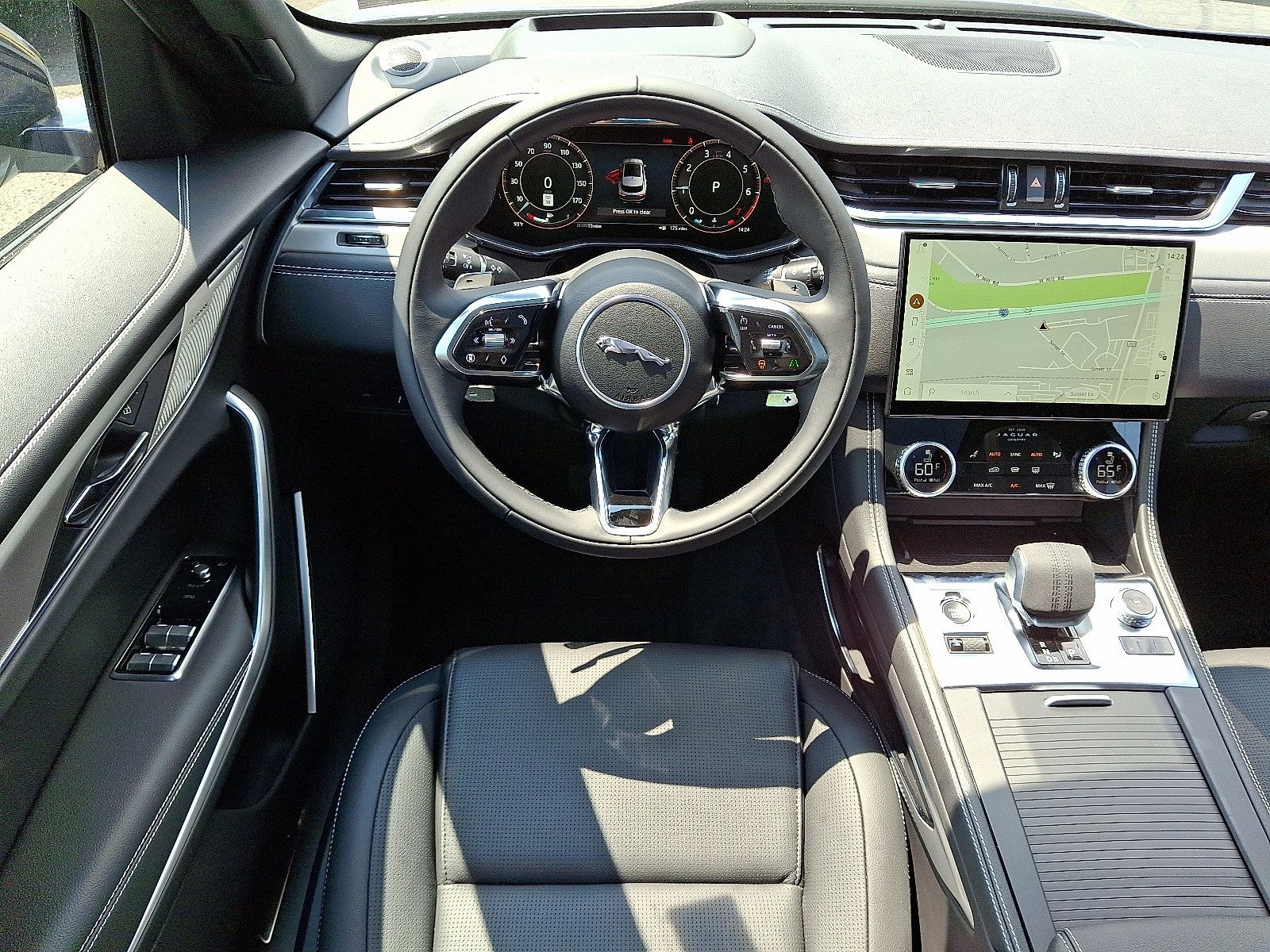 New 2026 Jaguar F-PACE R-Dynamic S AWD/4WD image 4