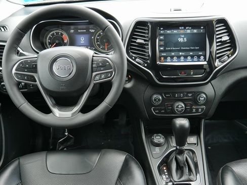 Used 2022 Jeep Cherokee Limited w/ Mopar Interior Package image 16