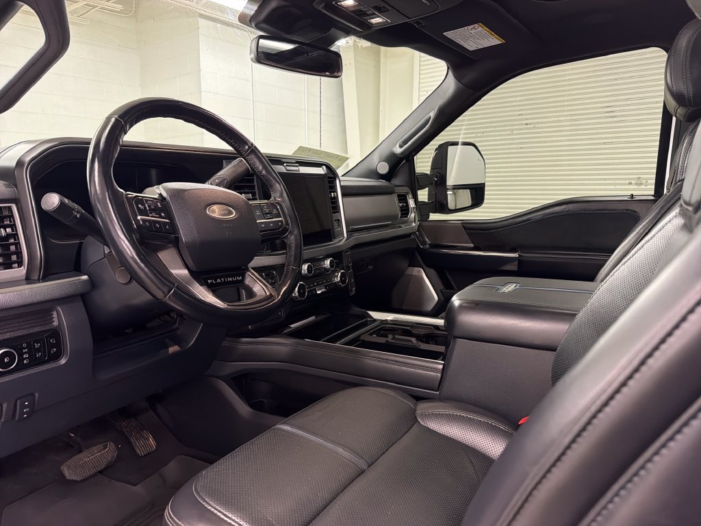 Certified 2025 Ford F350 Platinum AWD/4WD image 6