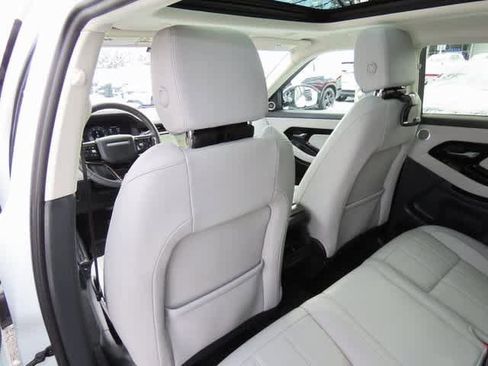 Used 2024 Land Rover Range Rover Evoque S image 15