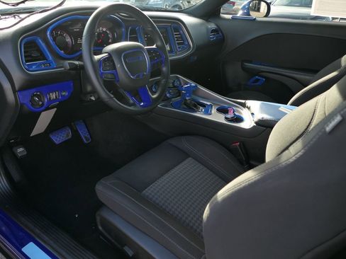 Used 2022 Dodge Challenger SXT w/ Blacktop Package image 10