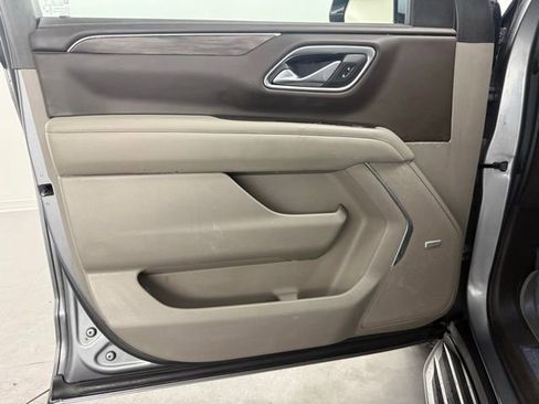 Used 2021 Chevrolet Suburban LT image 29