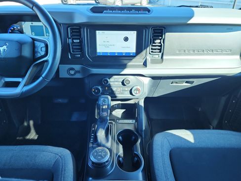 Used 2022 Ford Bronco Big Bend w/ Sasquatch Package image 22