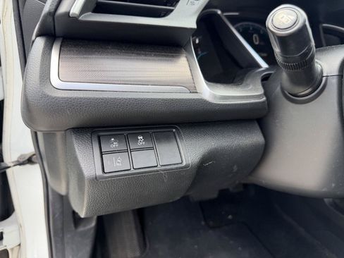 Used 2019 Honda Civic EX-L image 7