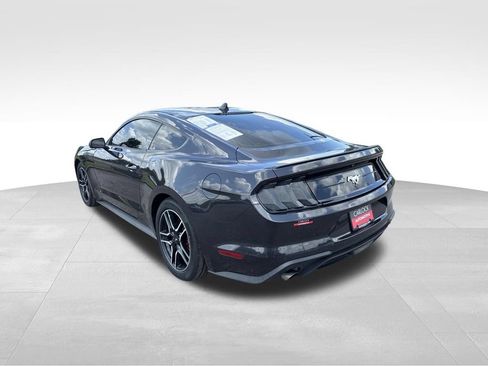 Used 2022 Ford Mustang Premium RWD image 5