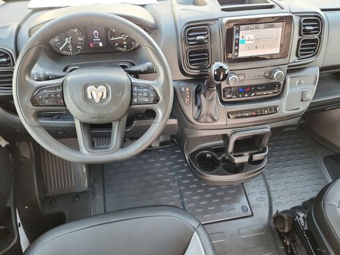Used 2025 RAM ProMaster 2500 w/ Convenience Group FWD image 11