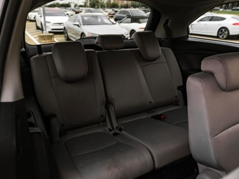 Used 2019 Honda Odyssey EX image 36