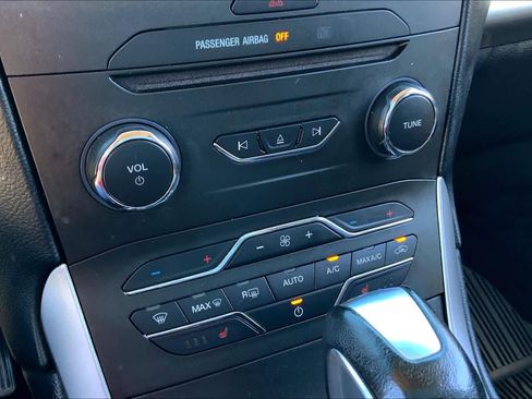 Used 2017 Ford Edge SEL w/ Equipment Group 201A image 31