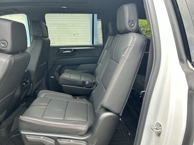 New 2026 Chevrolet Suburban RST w/ Comfort Package AWD/4WD image 26