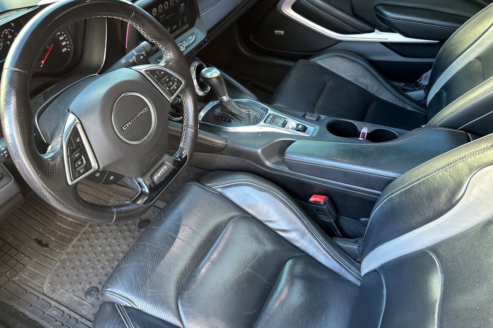 Used 2017 Chevrolet Camaro SS RWD image 10
