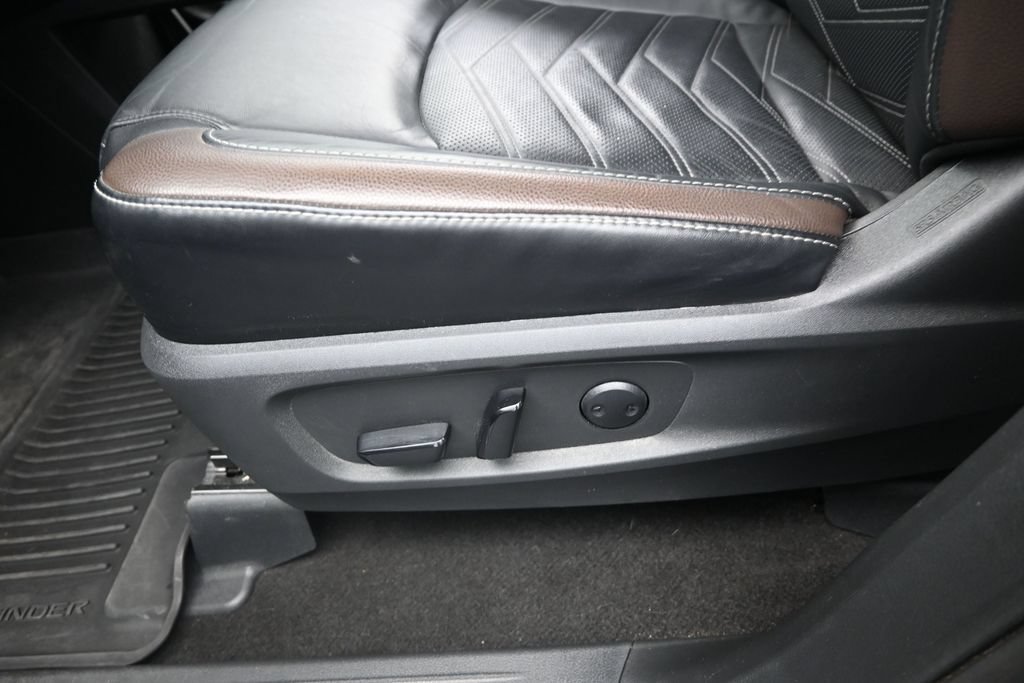 Used 2024 Nissan Pathfinder Platinum w/ Cargo Package FWD image 13