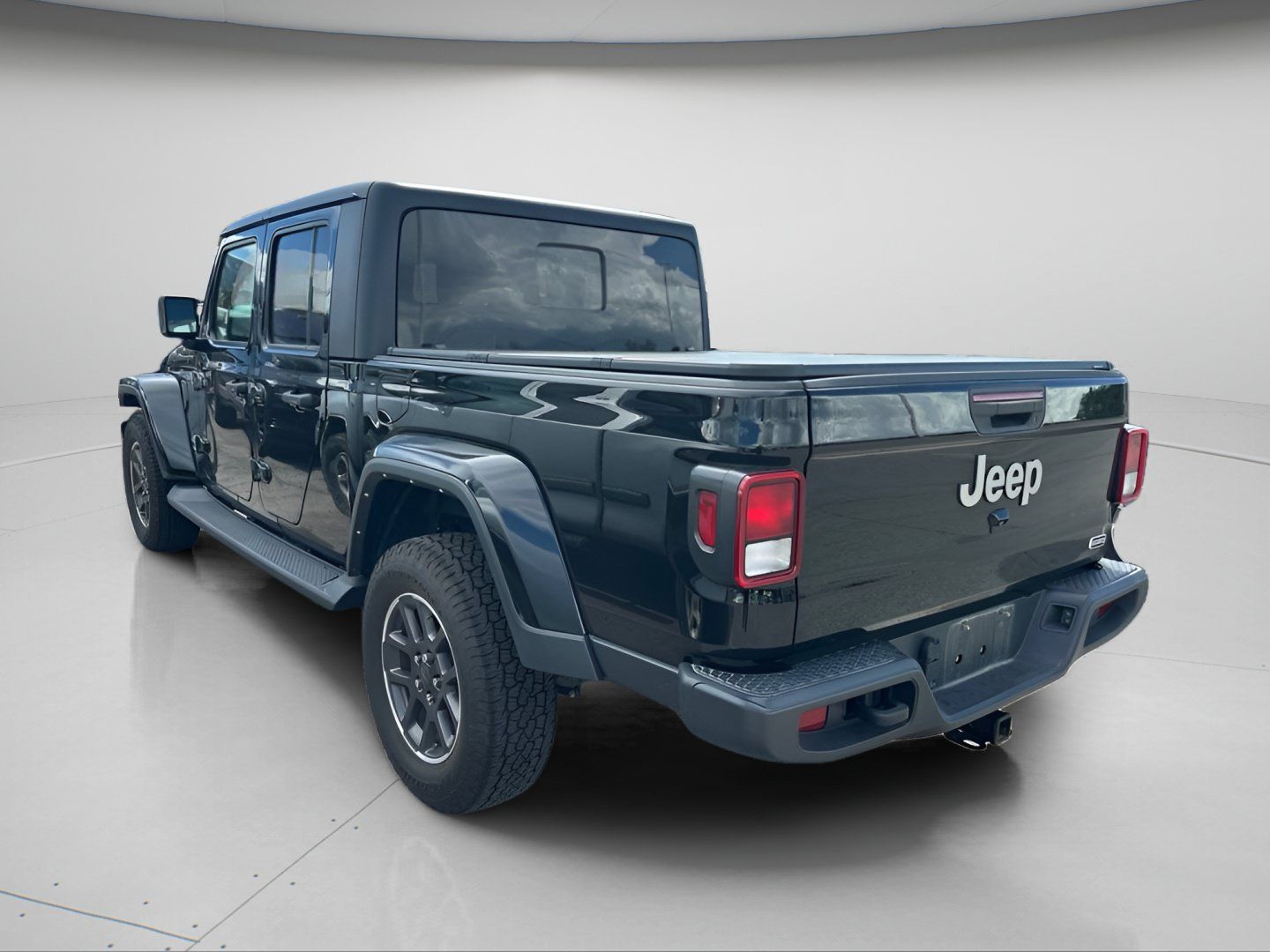Used 2022 Jeep Gladiator Overland w/ Popular Equipment Package AWD/4WD image 6
