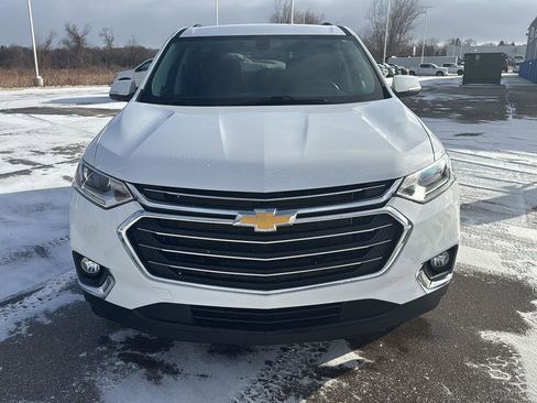 Used 2021 Chevrolet Traverse LT image 10
