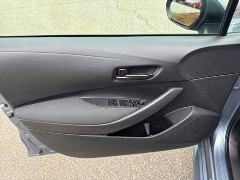 Used 2023 Toyota Corolla LE FWD image 17