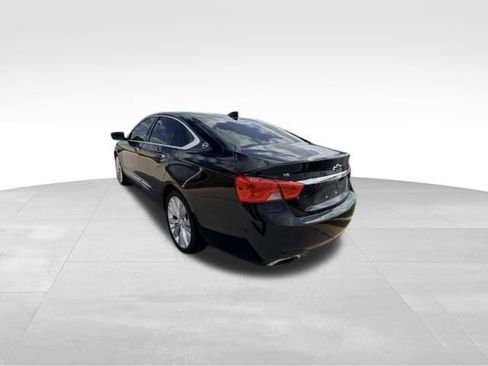 Used 2017 Chevrolet Impala Premier w/ Enhanced Convenience Package FWD image 2