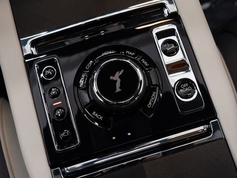 Certified 2023 Rolls-Royce Cullinan w/ Dark Exterior Package AWD/4WD image 41