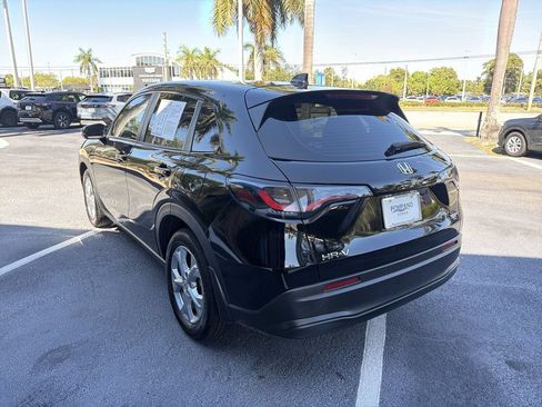 Certified 2023 Honda HR-V LX image 6