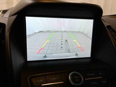 Used 2017 Ford Escape SE w/ Equipment Group 201A AWD/4WD image 6