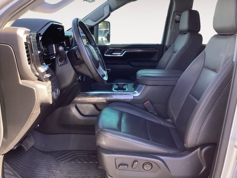 Used 2024 Chevrolet Silverado 2500 LTZ w/ LTZ Premium Package image 29