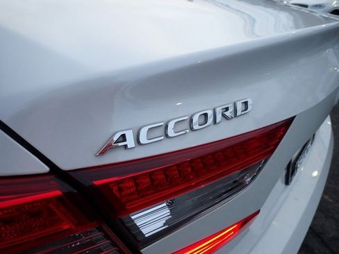 Used 2020 Honda Accord EX image 6